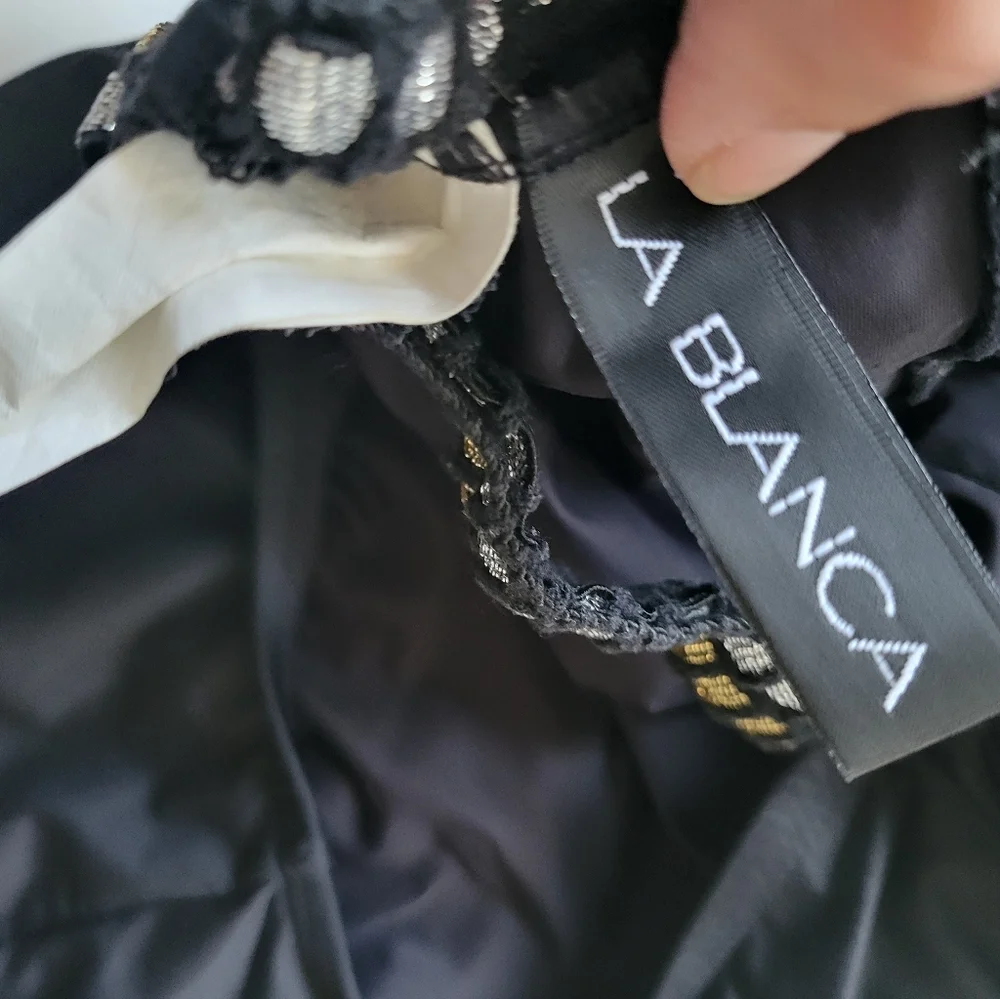 La Blanca Women's One Piece Swimsuit in Black Size 8 - Picture 9 of 10